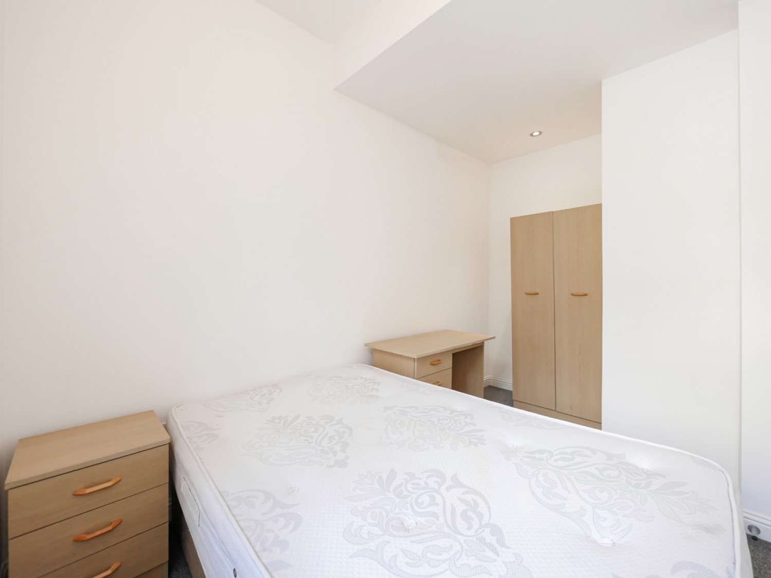 2 bedroom Flat for Letting Castle Street, Dundee
