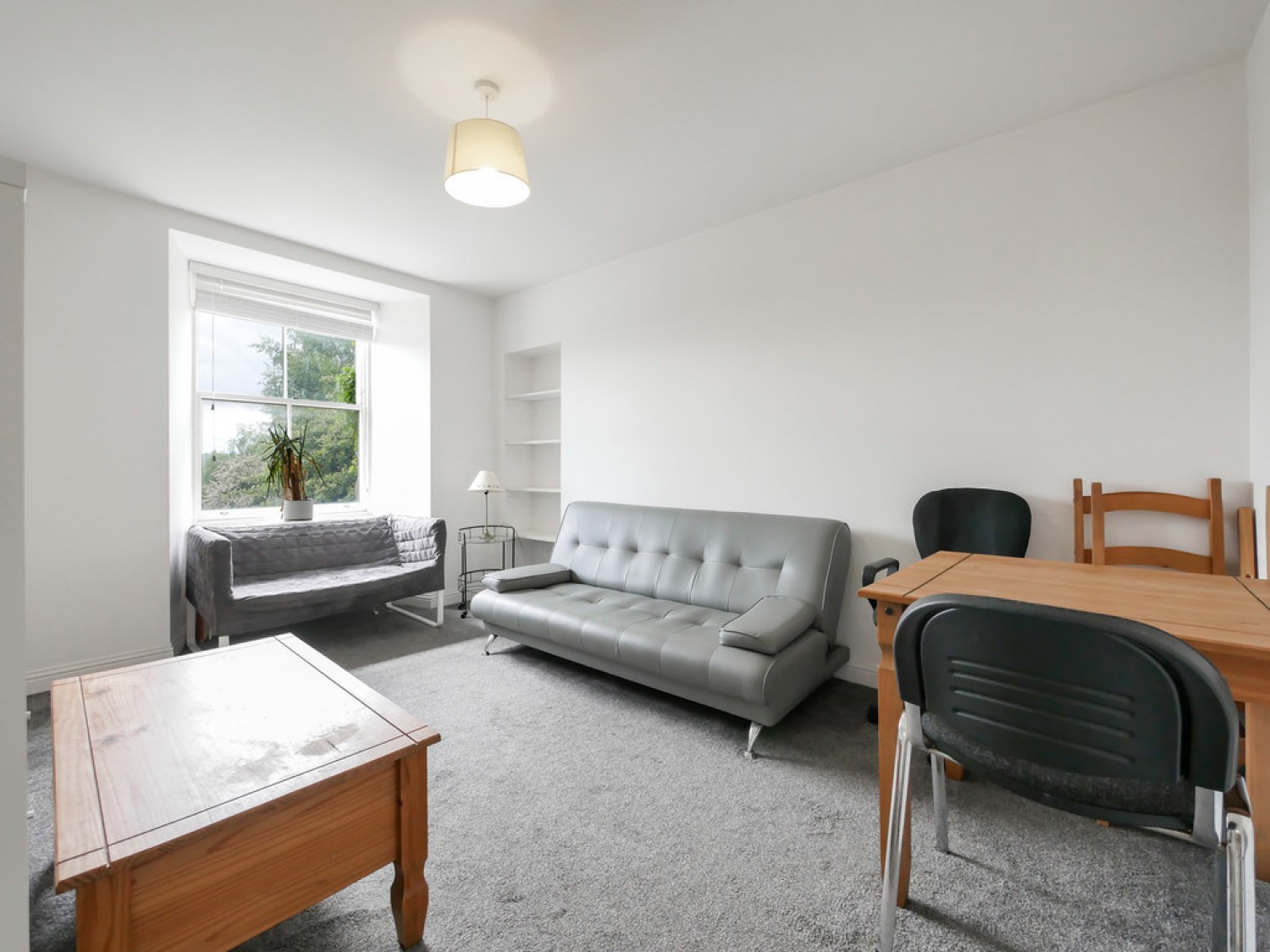 2 bedroom Flat for Letting Perth Road, Dundee