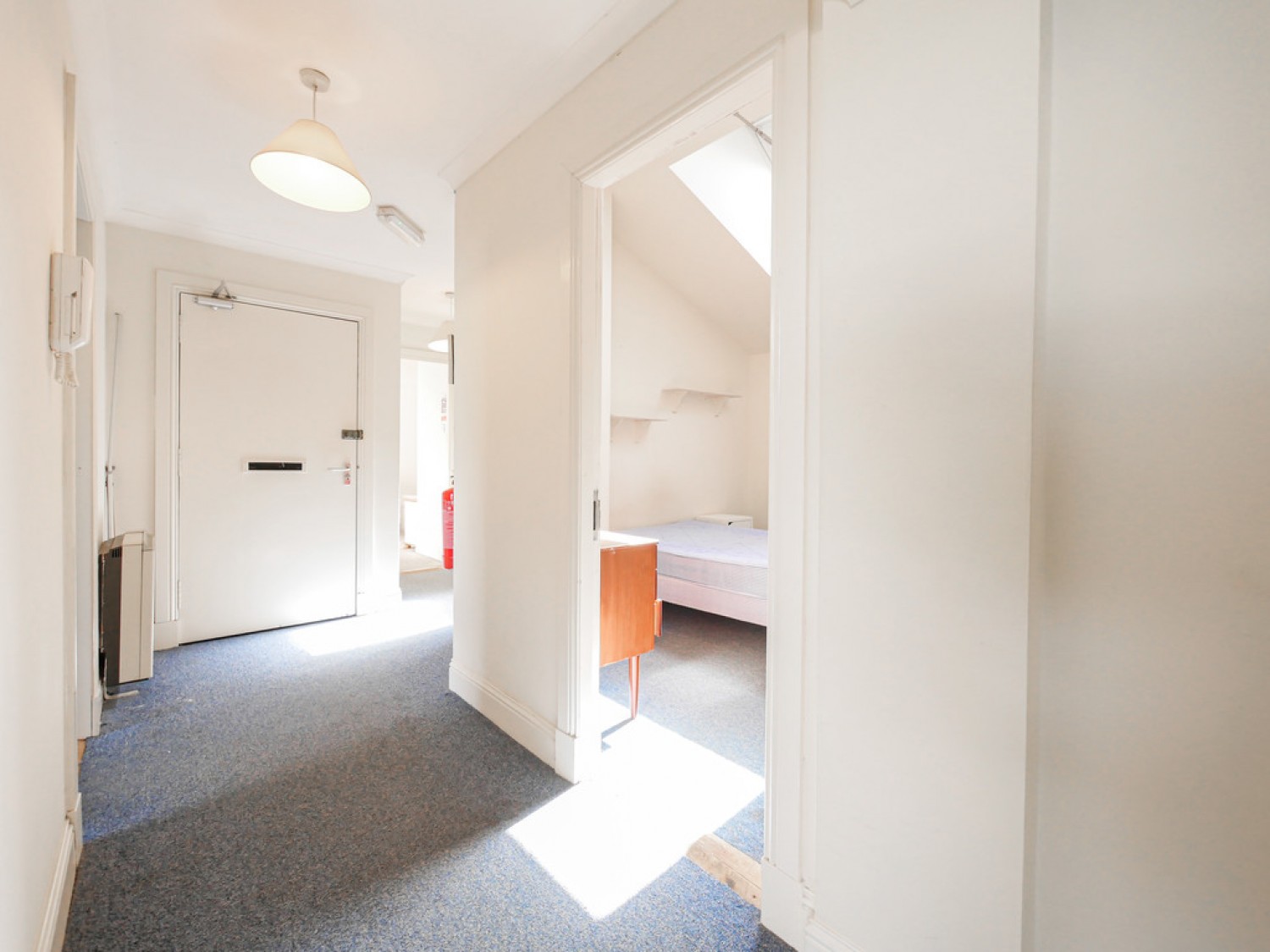 3 bedroom Flat in Bank Street, Dundee