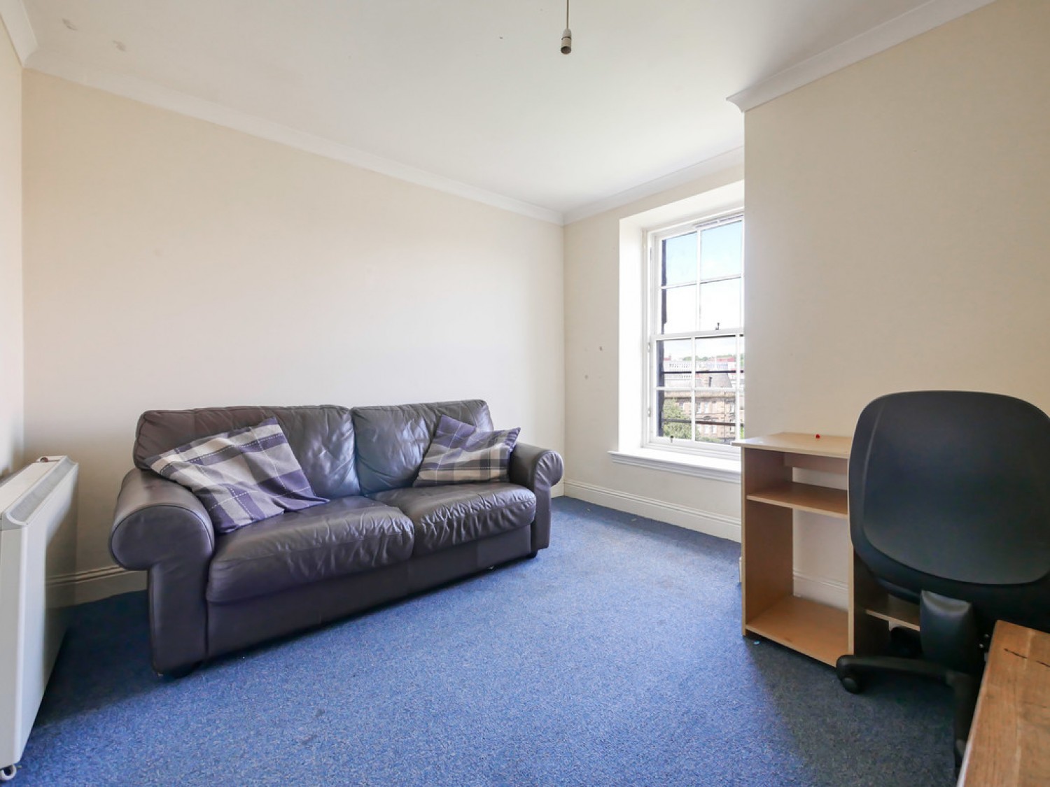 3 bedroom Flat in Bank Street, Dundee