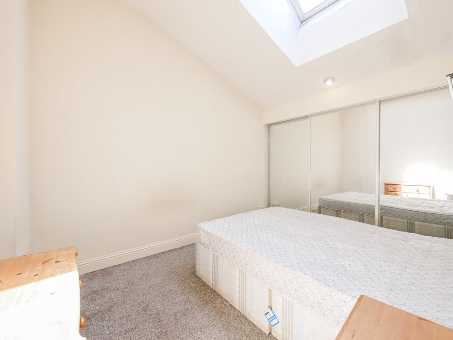 3 bedroom Flat in Bank Street, Dundee