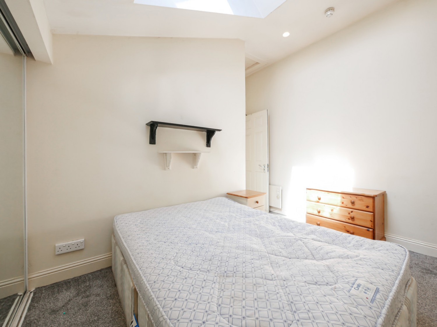3 bedroom Flat in Bank Street, Dundee