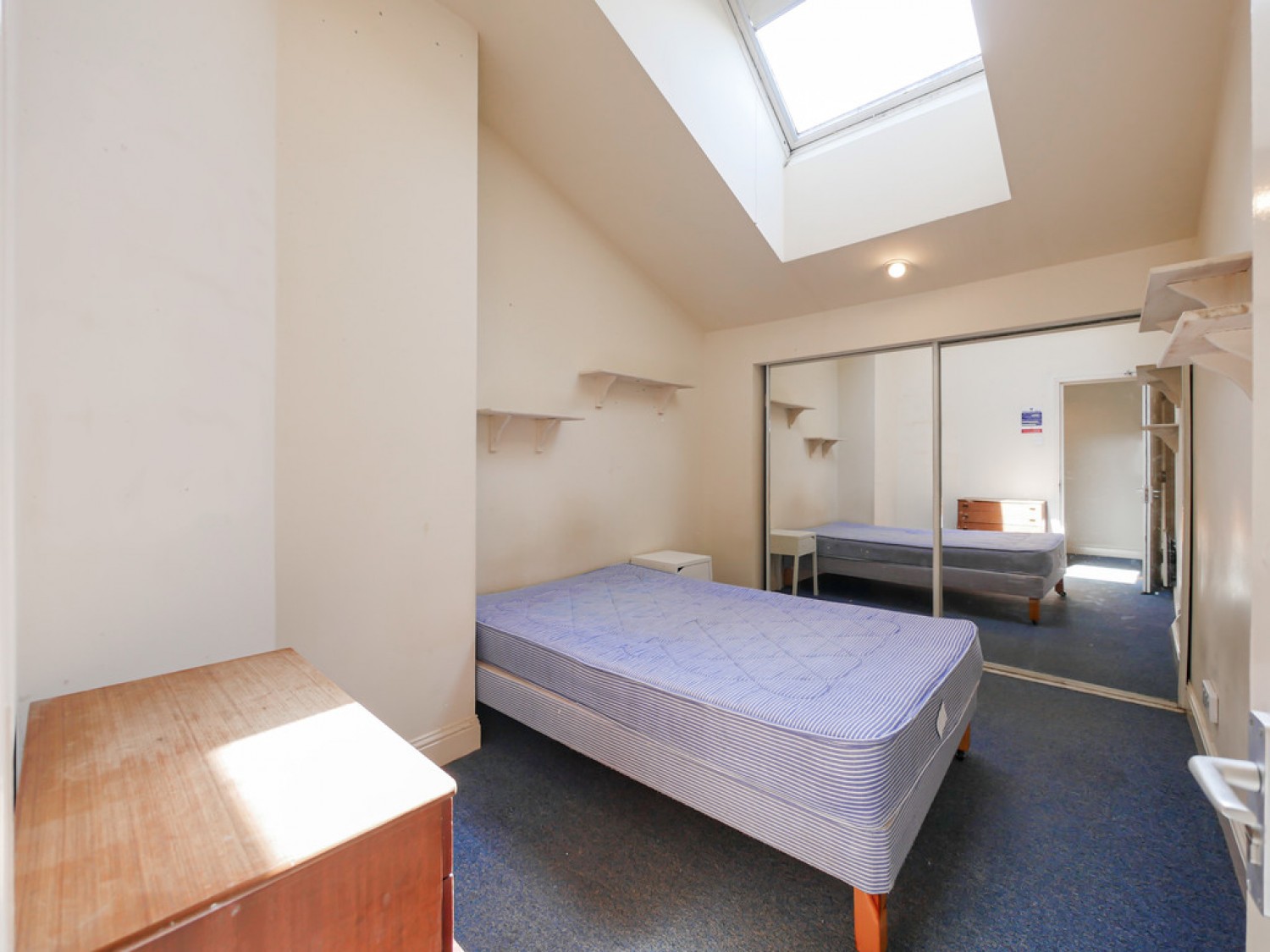 3 bedroom Flat in Bank Street, Dundee