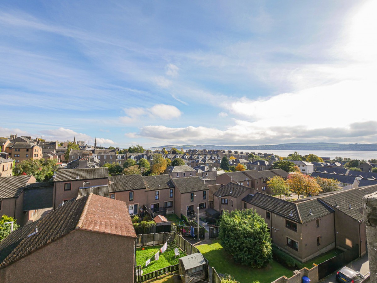 Step Row, Dundee