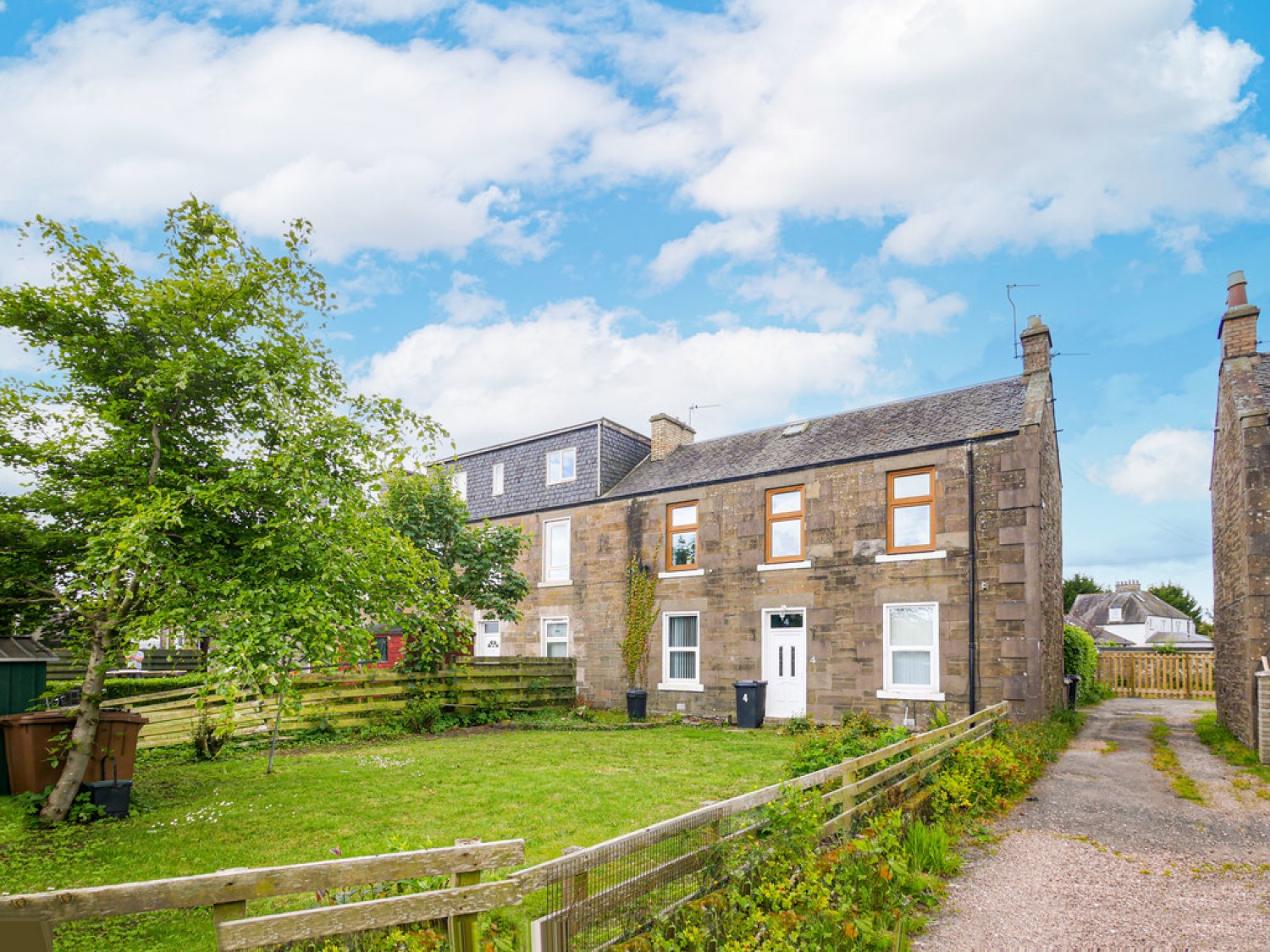 2 bedroom Flat for Letting Broughty Ferry Court, Dundee