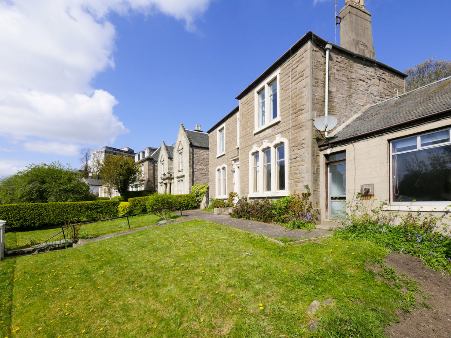 5 bedroom House for Letting Dundee, .