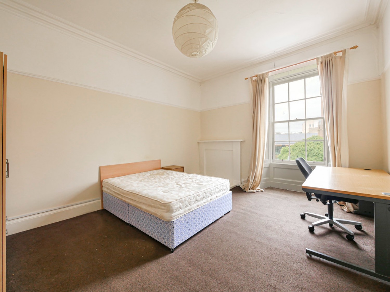 5 bedroom Flat in Nethergate, Dundee