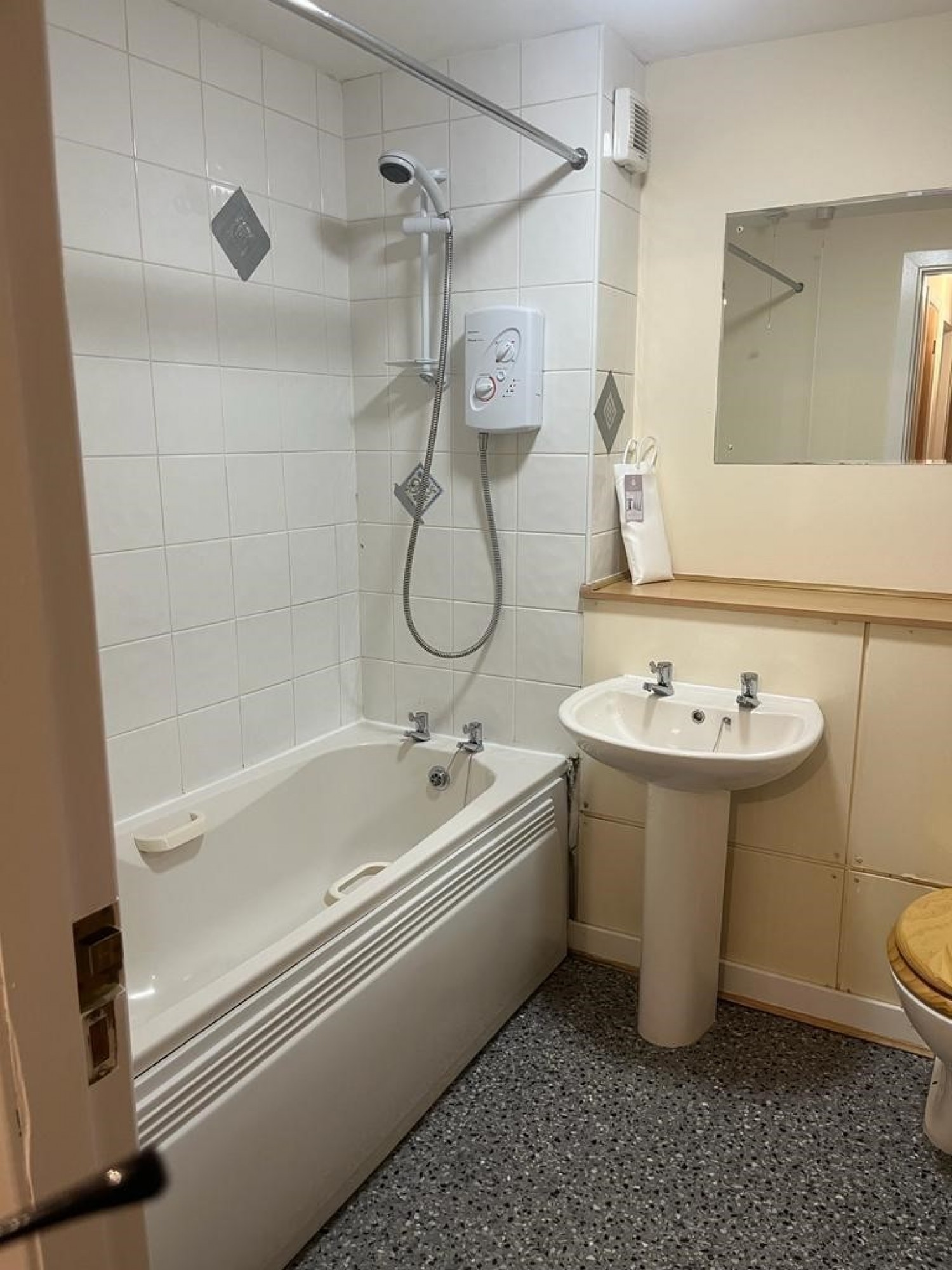 2 bedroom Flat for Letting Daniel Street , Dundee
