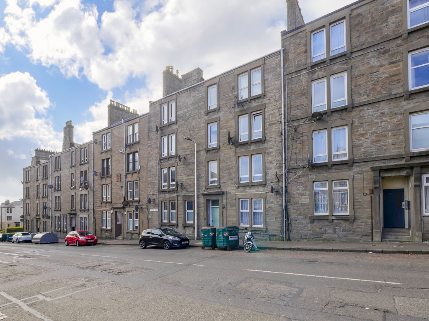 1 bedroom Flat for Letting Provost Road, Dundee