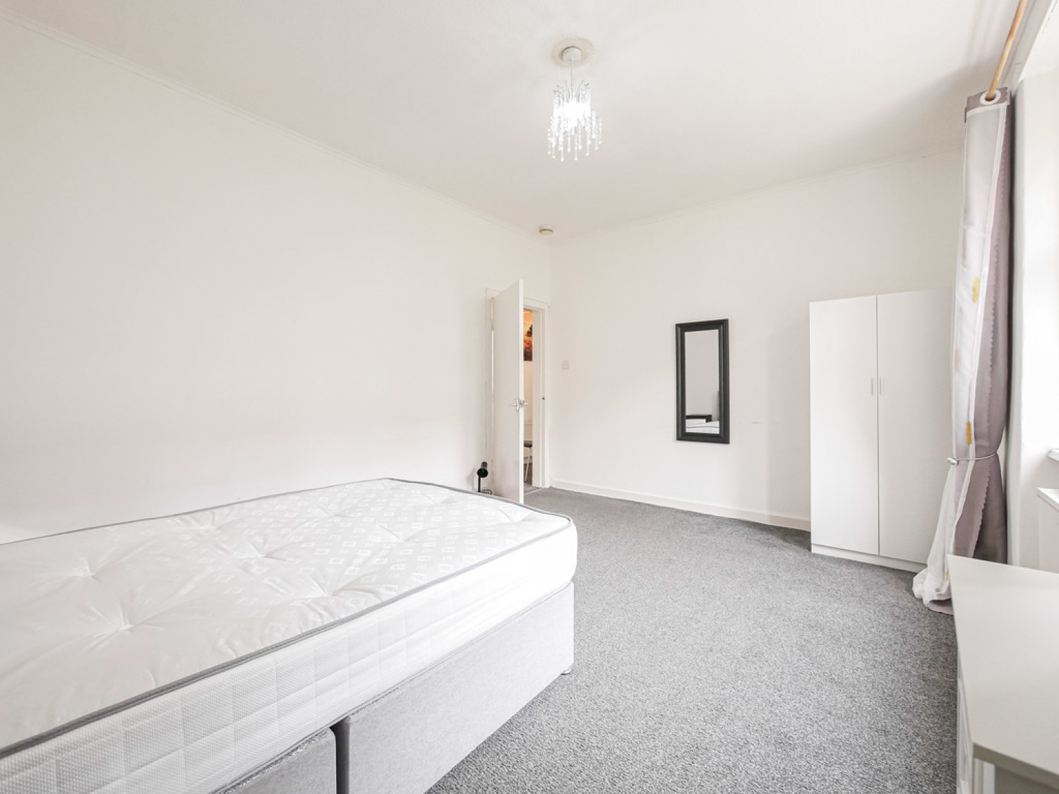 2 bedroom Flat for Letting Clepington Road, Dundee