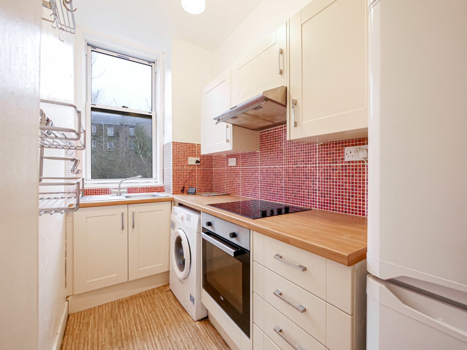 2 bedroom Flat in Dundee, Angus, Scotland