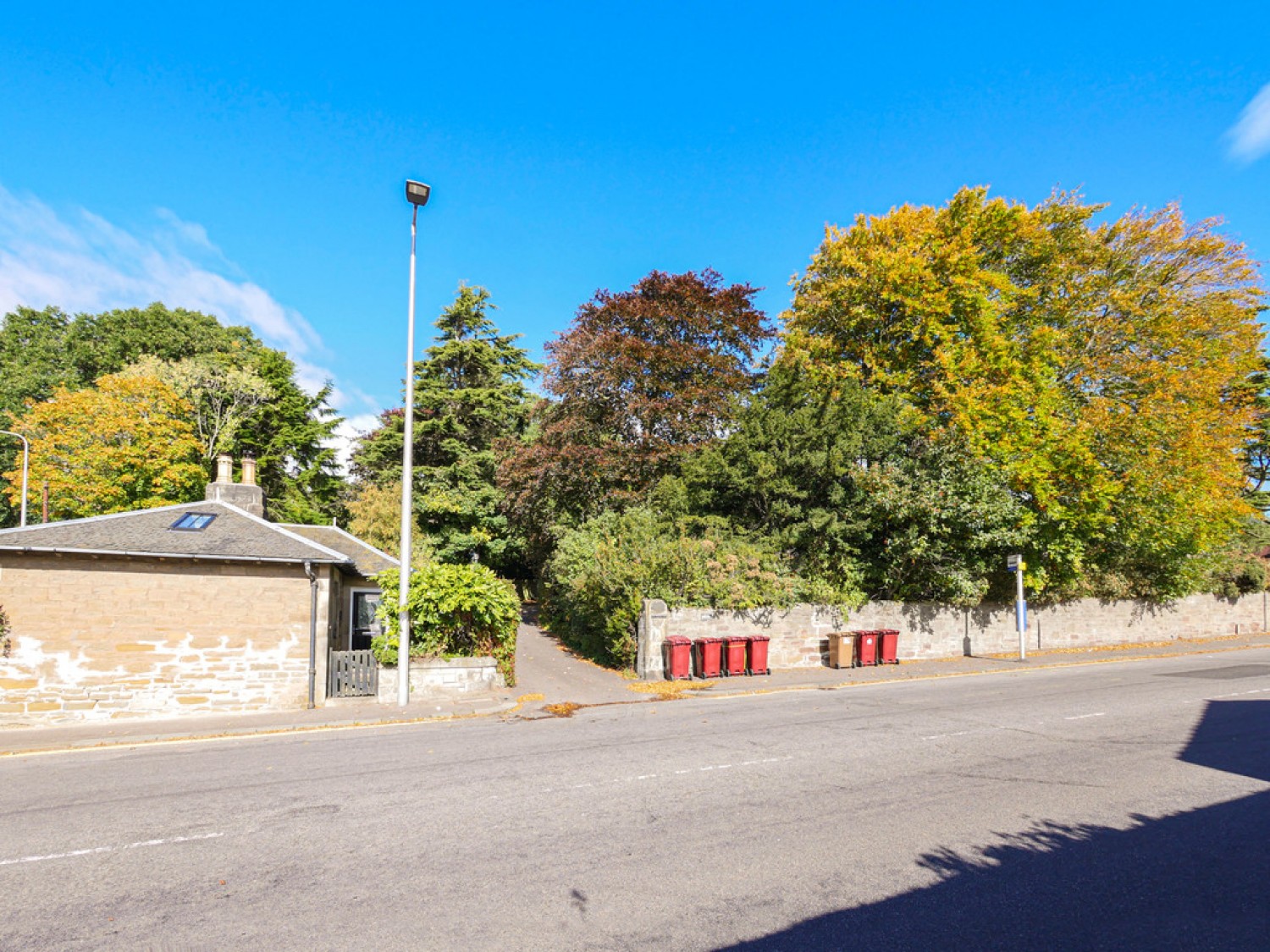 81F Dundee Road Broughty Ferry DD5 1LZ