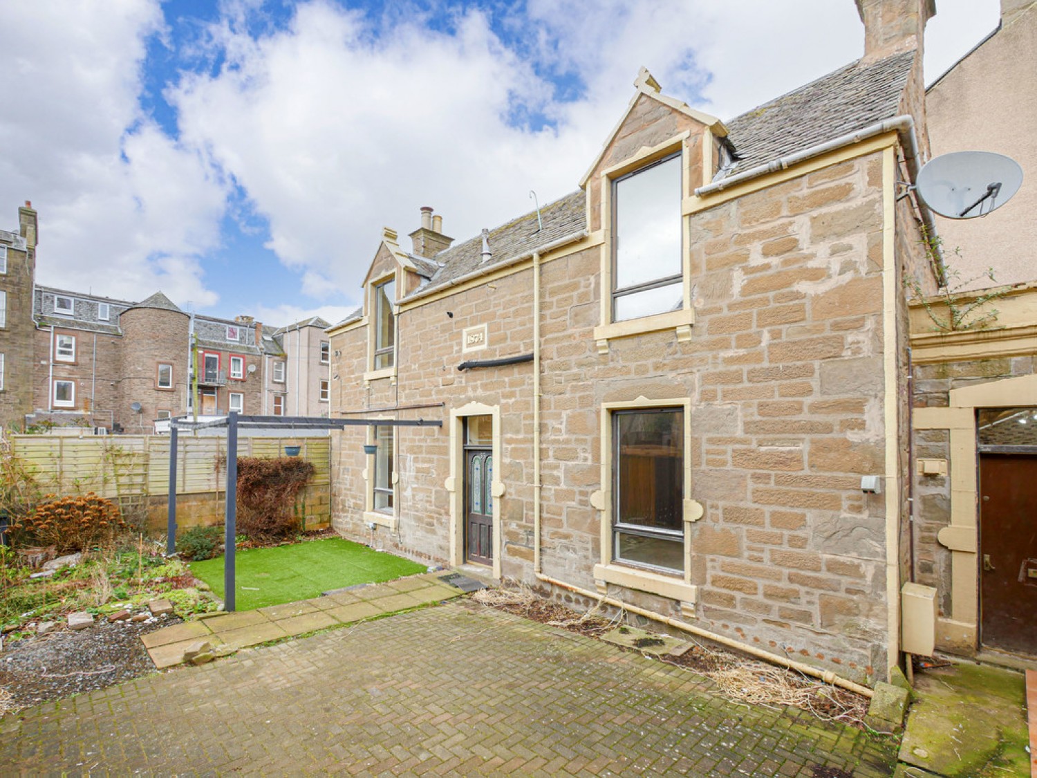 35 Camperdown Street, Lochee, Dundee, DD2 3AR