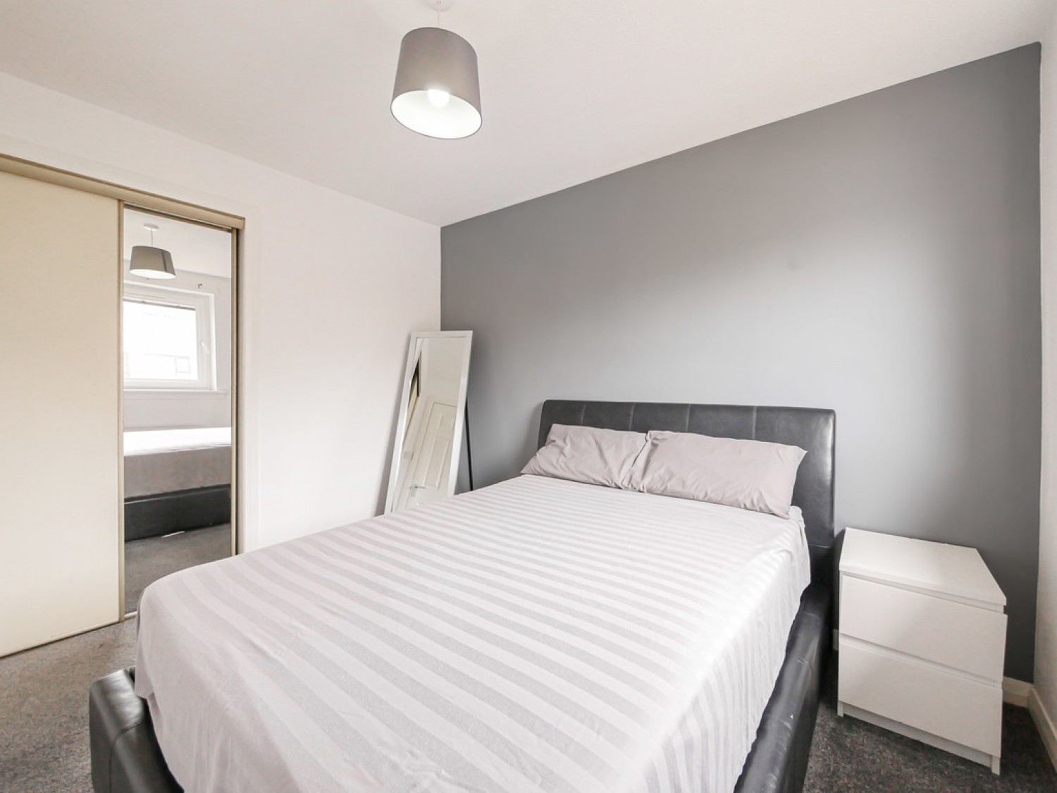 18 Traquair Gardens, Dundee, DD4 0TQ