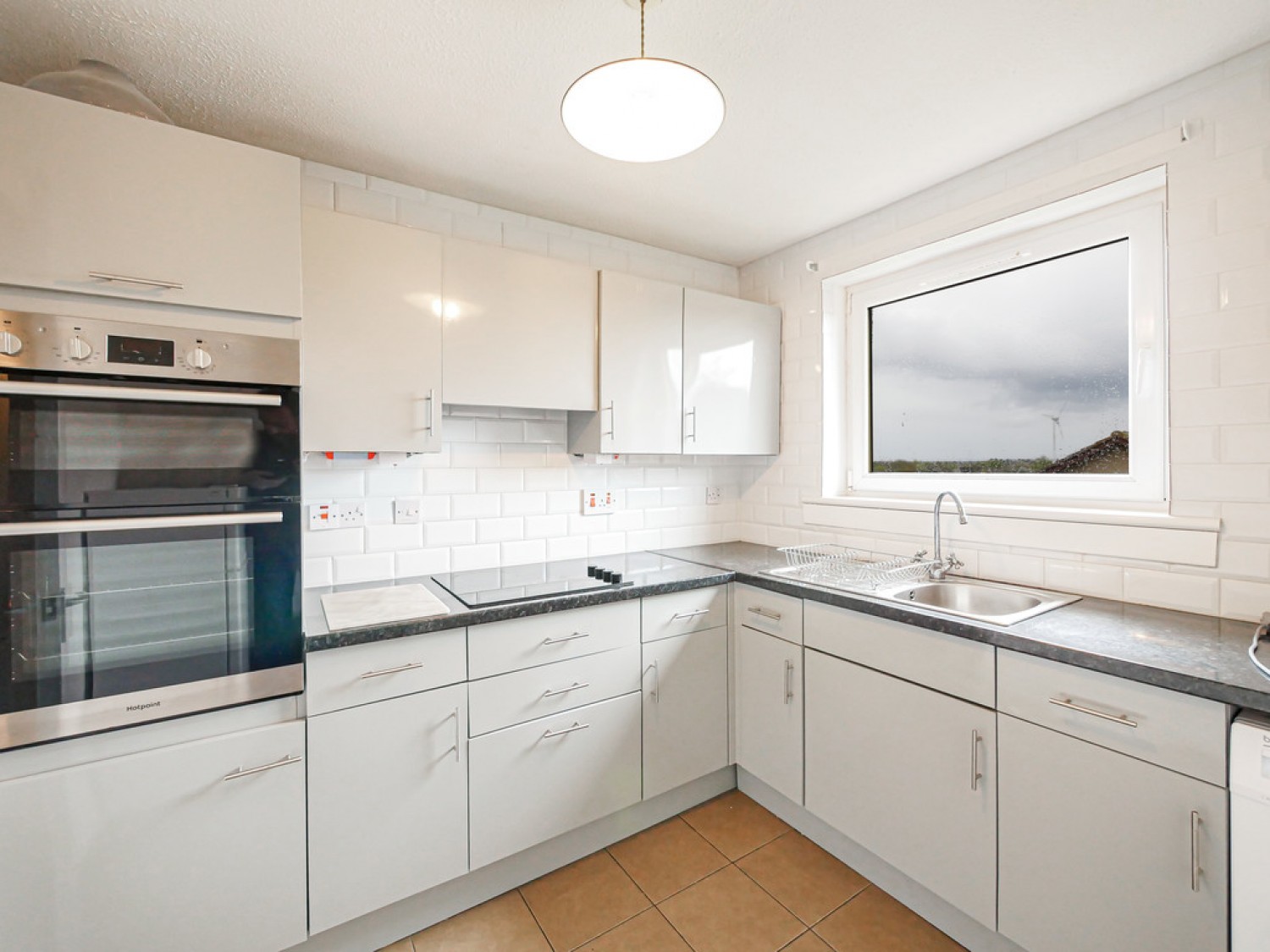 18 Traquair Gardens, Dundee, DD4 0TQ