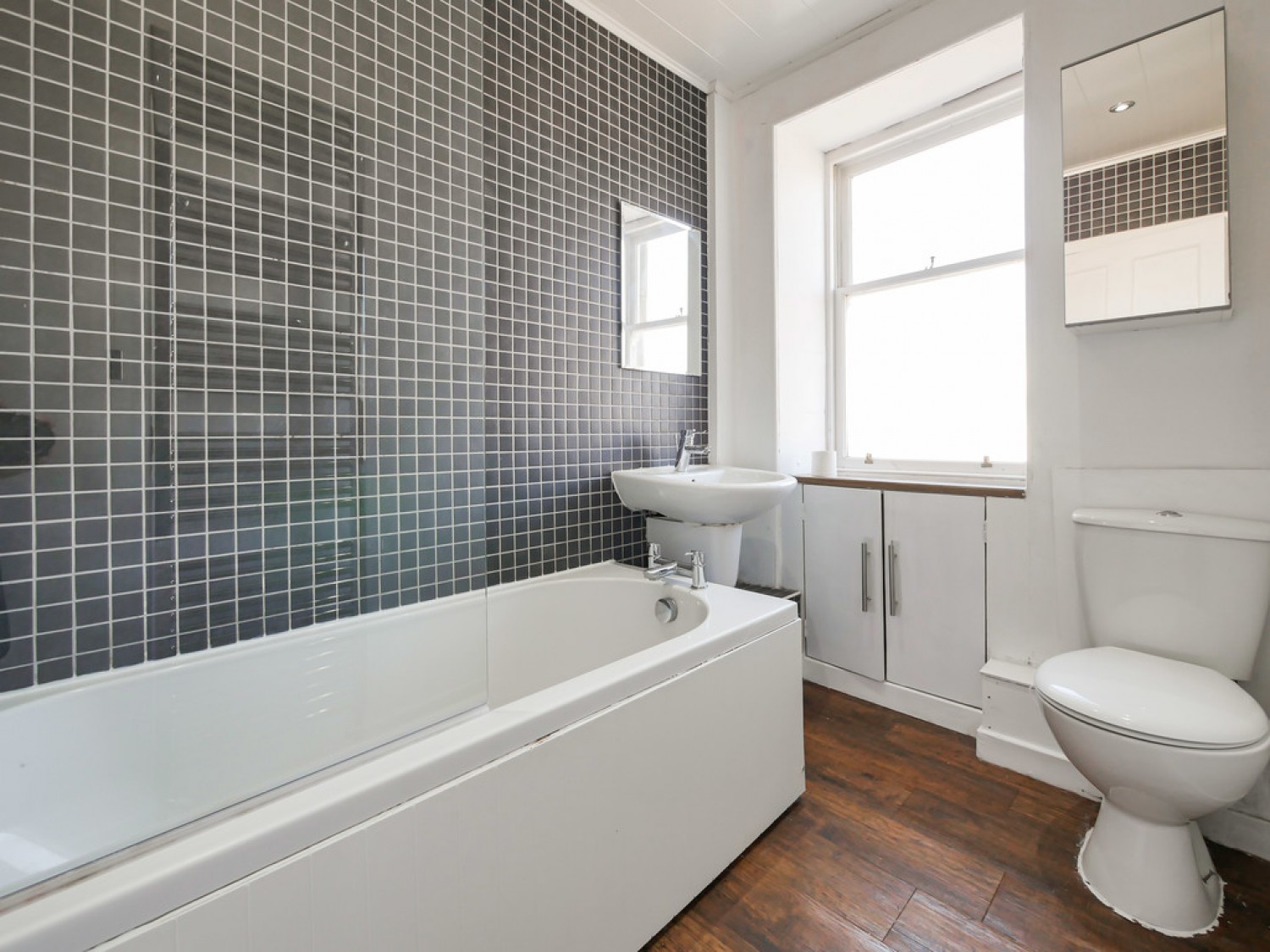 Flat 2, 7 Rockfield Street, Dundee, DD2 1JW