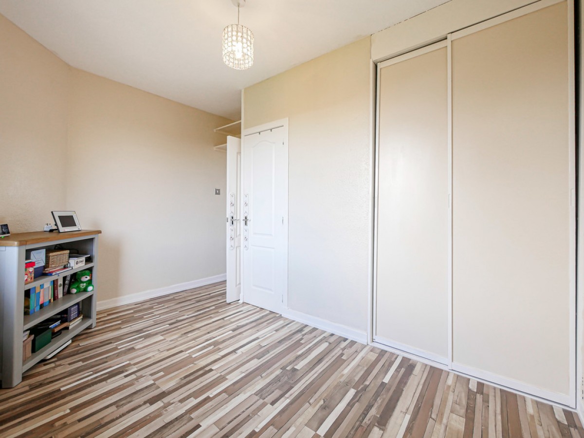 60 Glenprosen Drive Dundee DD3 8EP