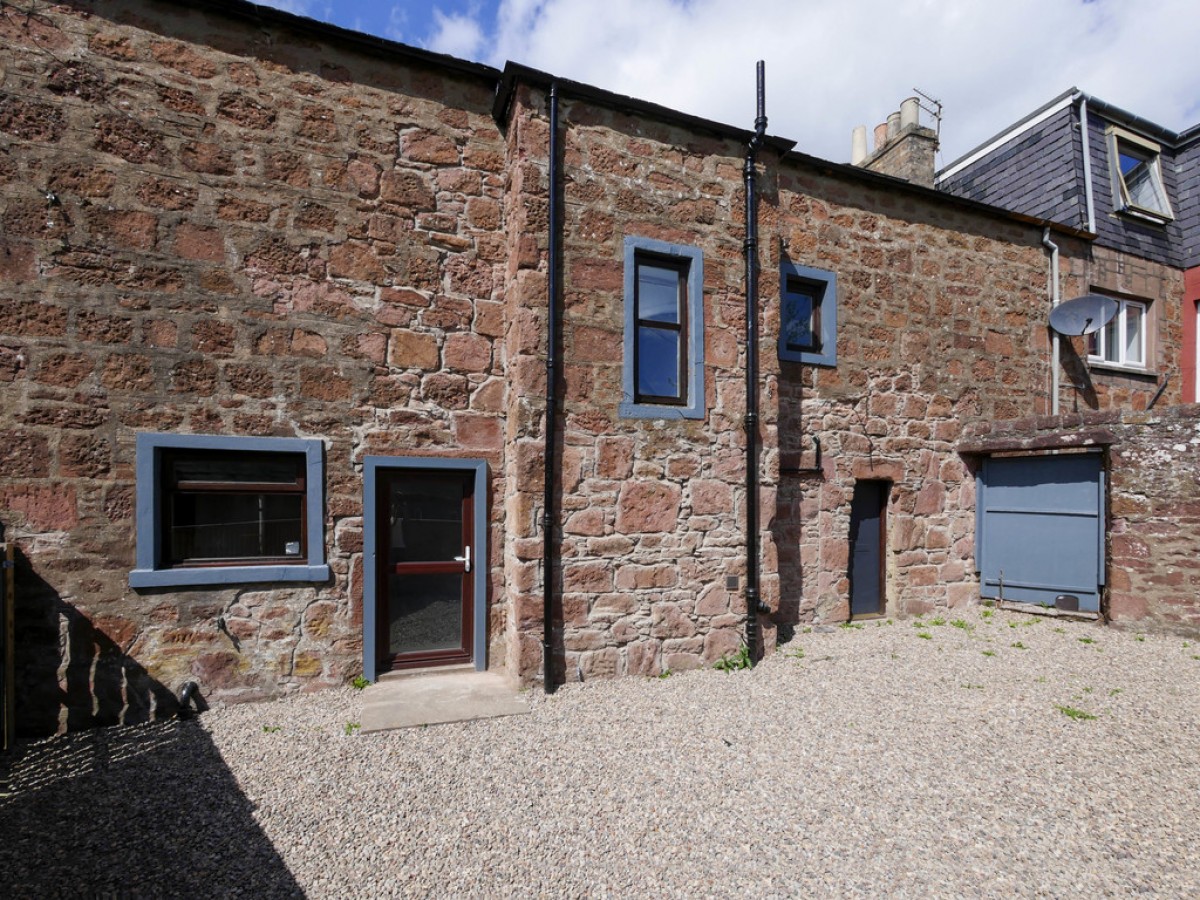 70 Glamis Road Kirriemuir DD8 5DD