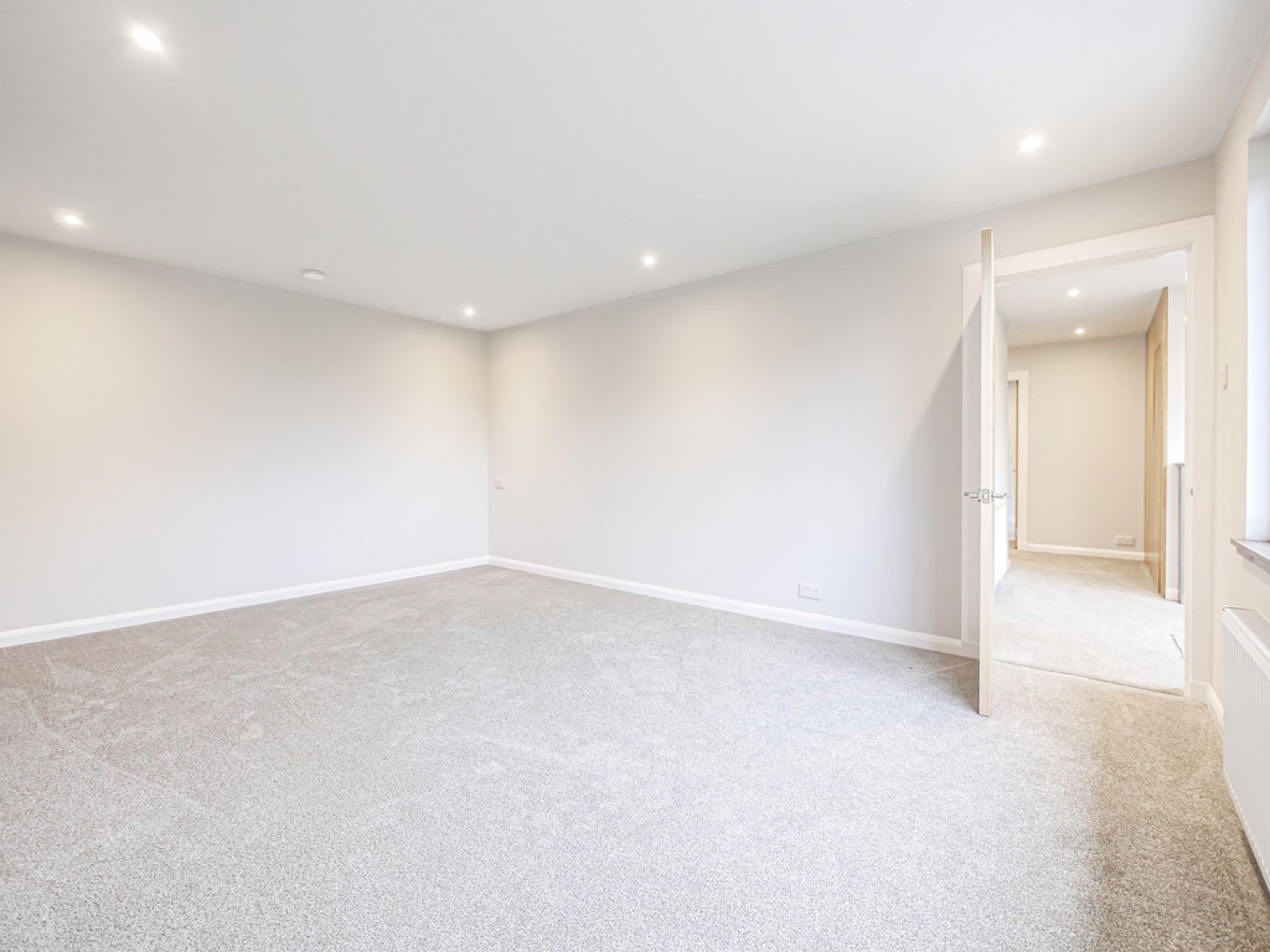 556A Perth Road, Dundee, DD2 1PY