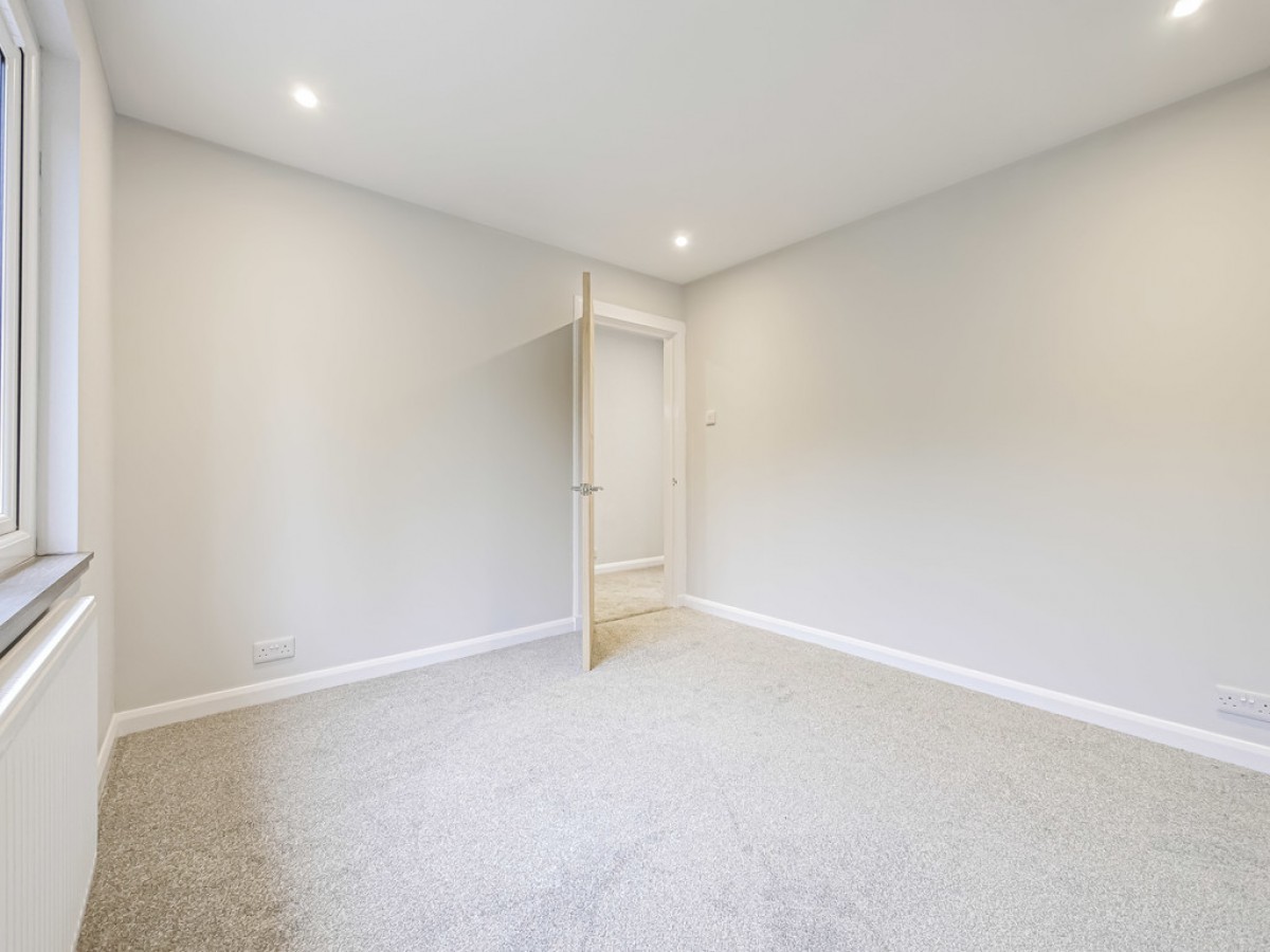 556A Perth Road, Dundee, DD2 1PY