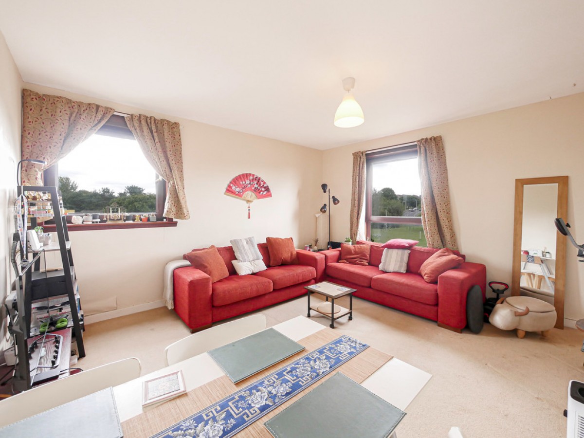 22 Spey Drive Dundee DD2 4AQ