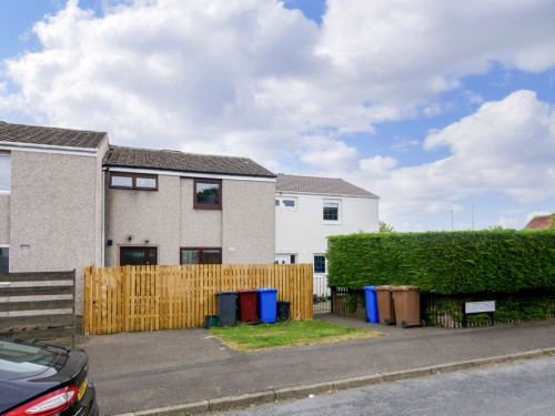 2 Kinneff Crescent Dundee DD3 9RE
