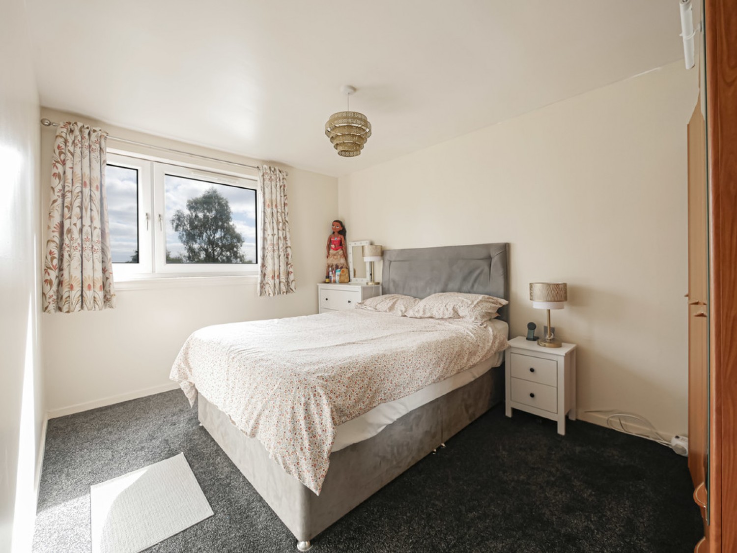 2 Kinneff Crescent Dundee DD3 9RE