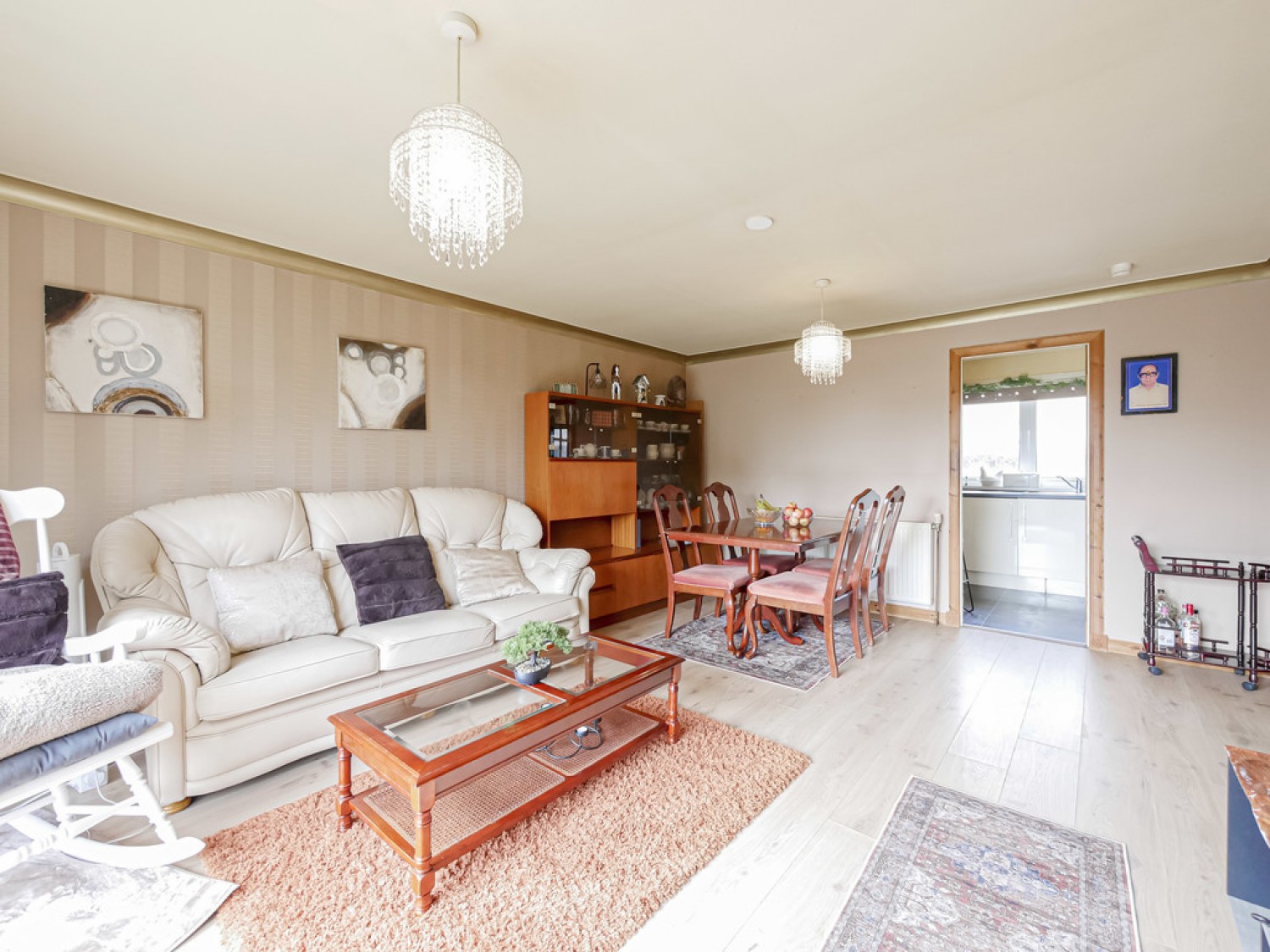 2 Kinneff Crescent Dundee DD3 9RE