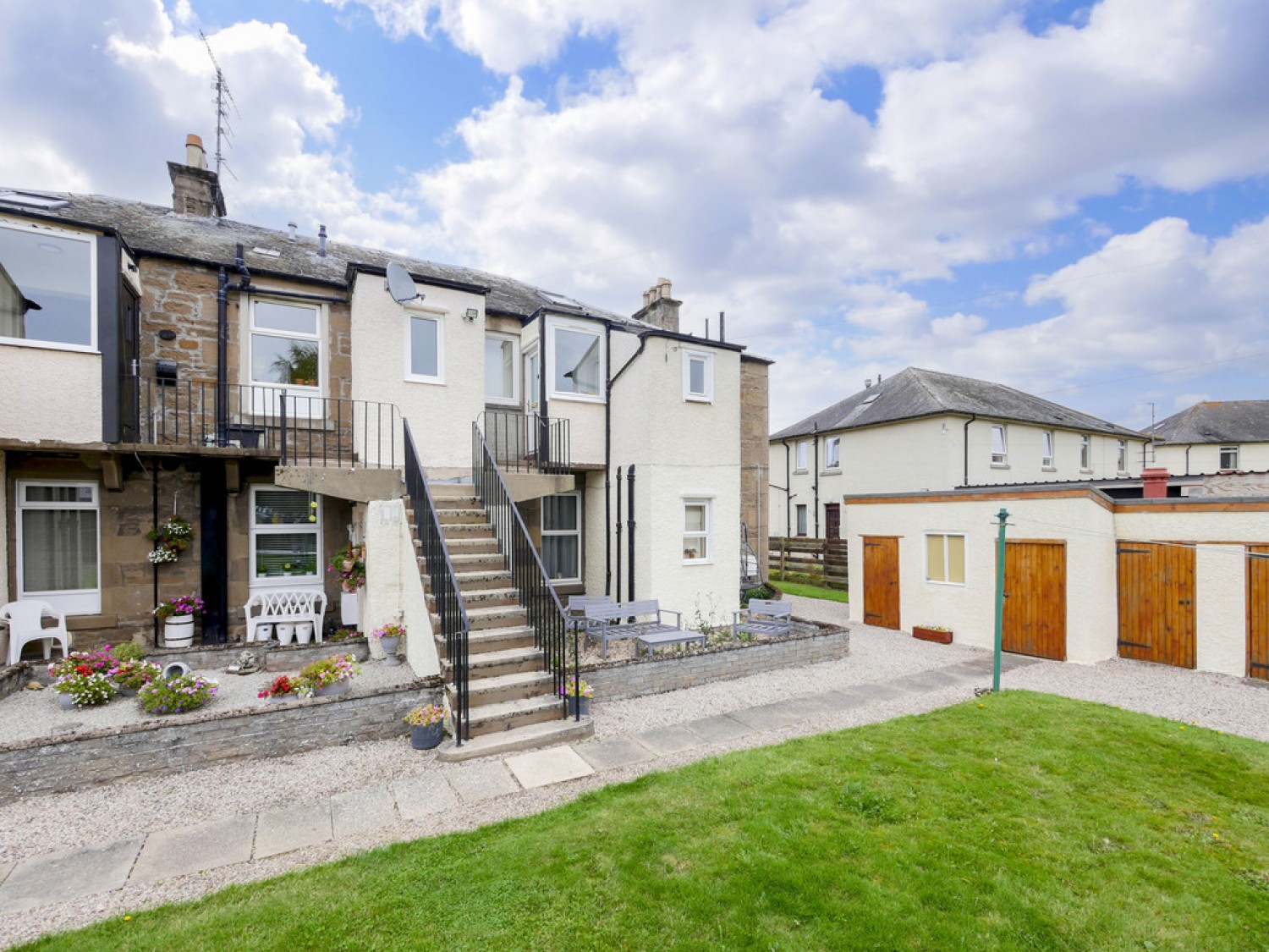 19 Main Street Invergowrie DD2 5AB