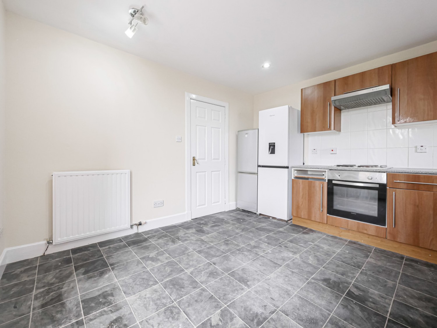 19 Main Street Invergowrie DD2 5AB