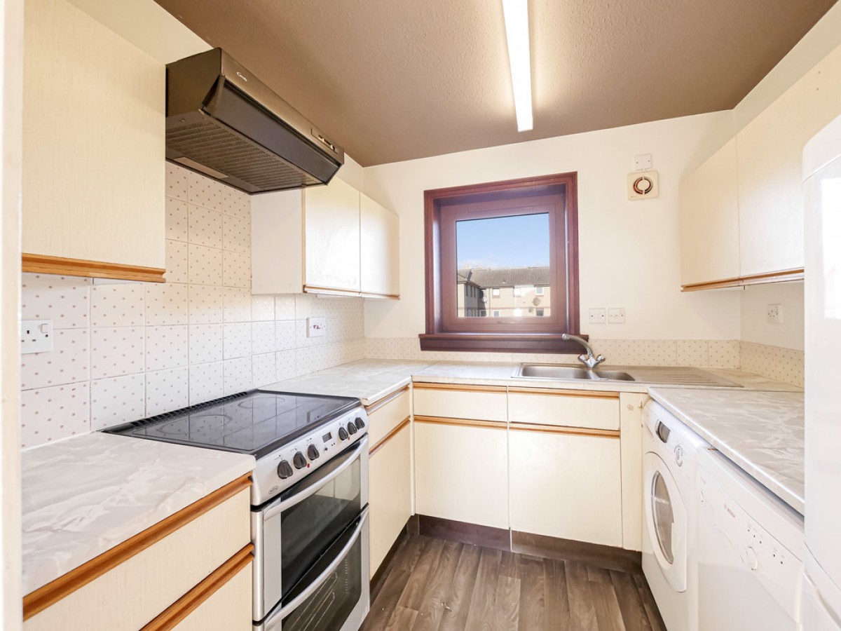 40 Clepington Court Dundee DD3 7QF