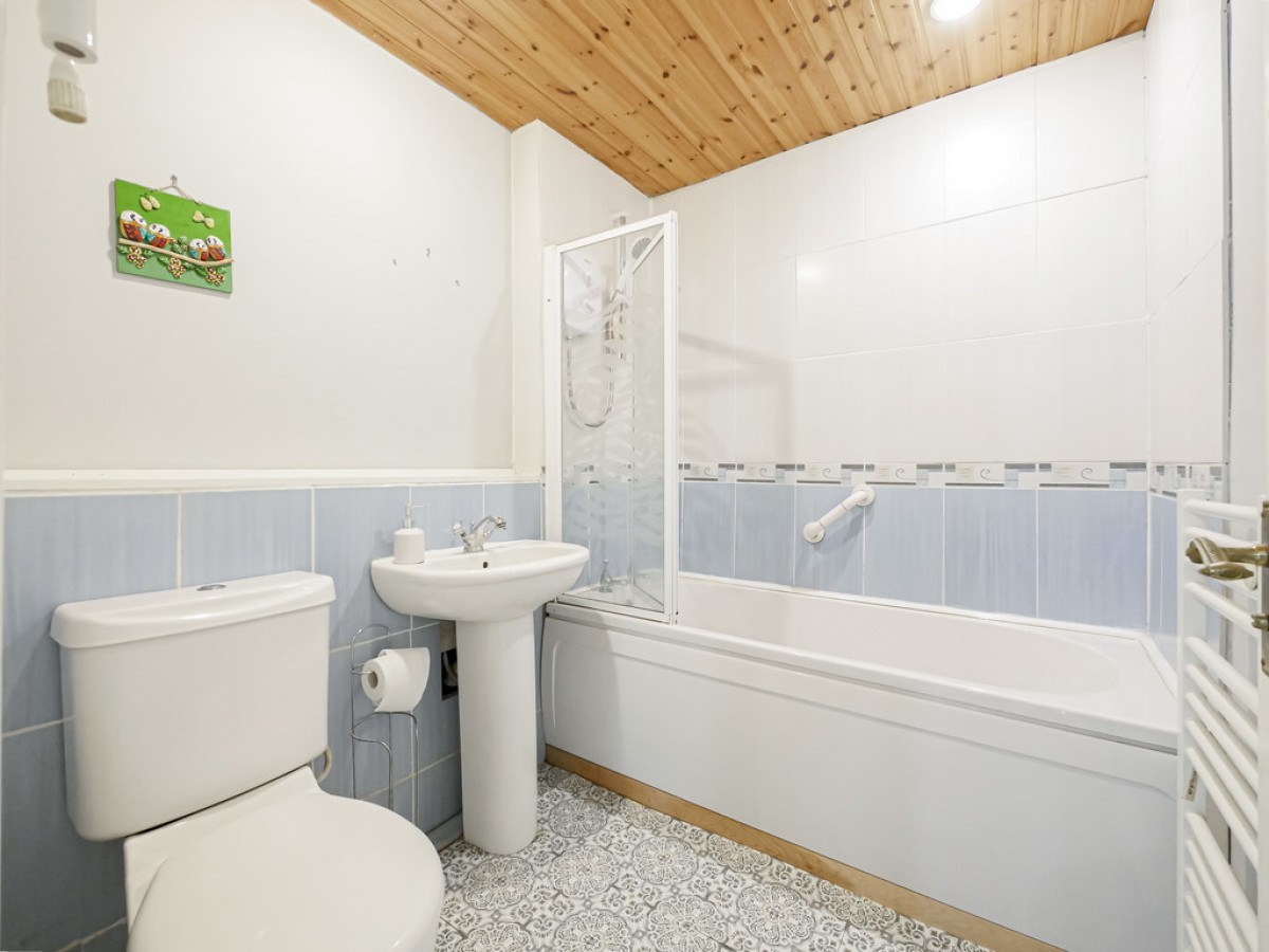 2G Tullideph Road Dundee DD2 2PN