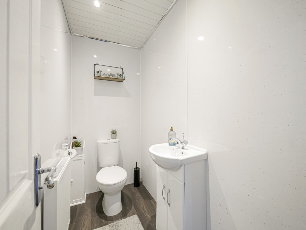 51 Longhaugh Road, Dundee, DD4 9NG