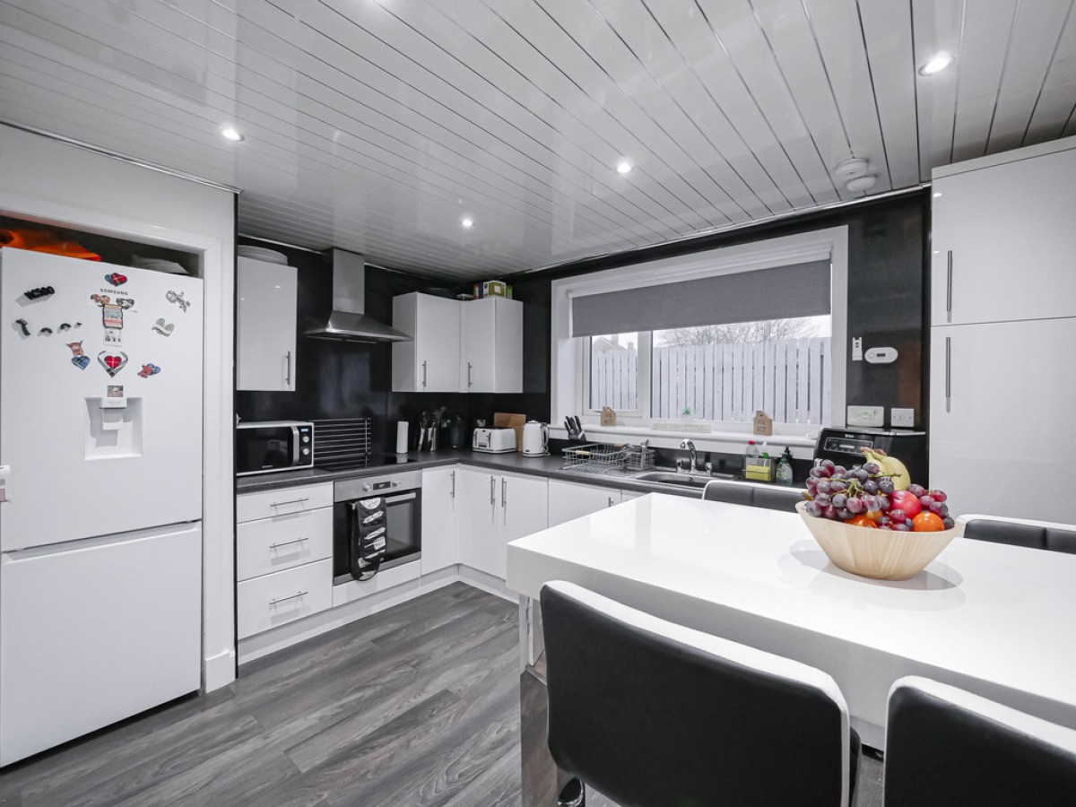 51 Longhaugh Road, Dundee, DD4 9NG