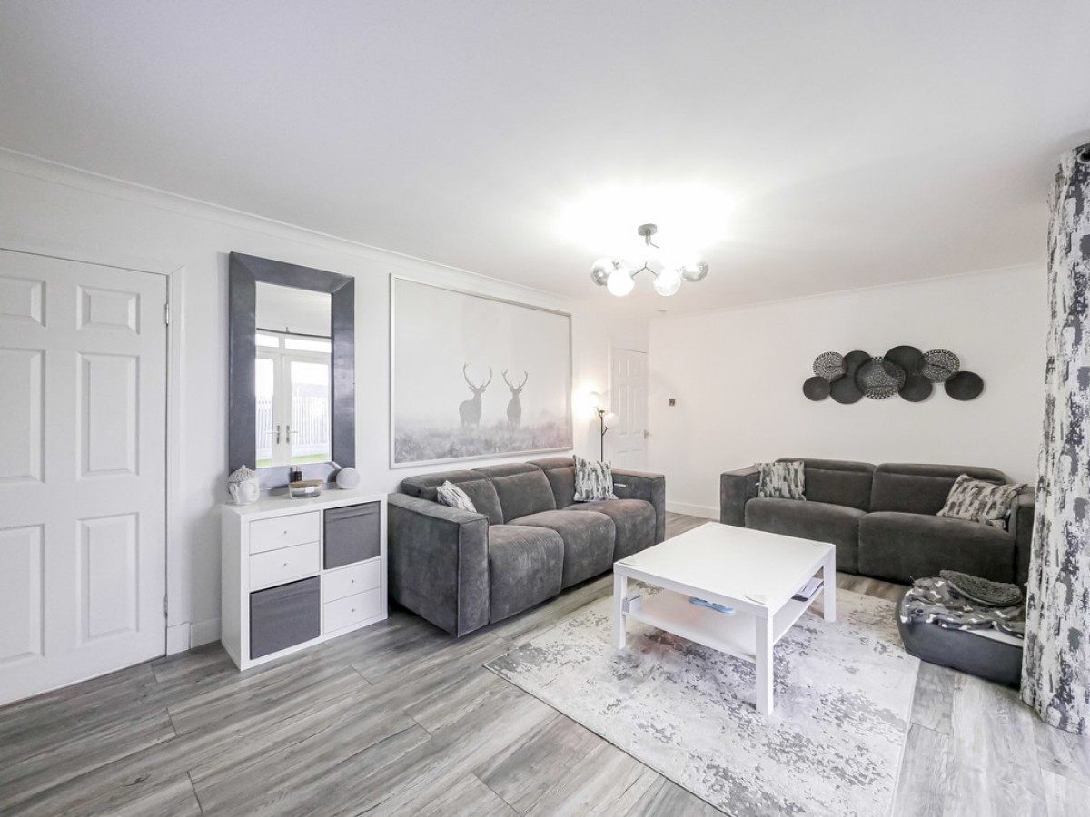 51 Longhaugh Road, Dundee, DD4 9NG