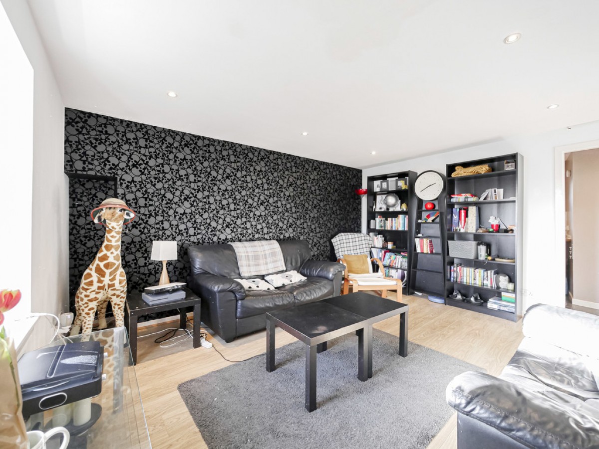 338 Perth Road Dundee DD2 1EQ