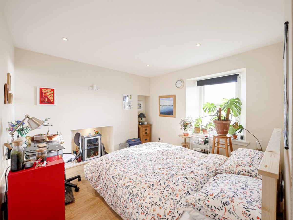 338 Perth Road Dundee DD2 1EQ