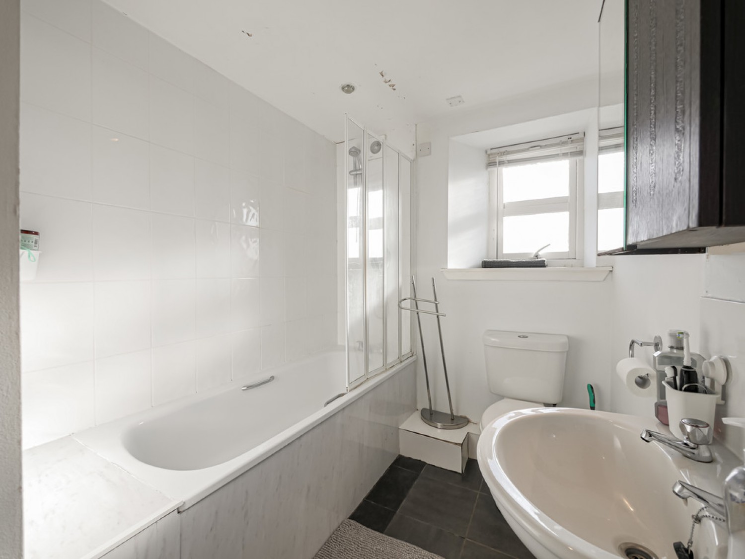 2 bedroom Flat for Sale 338 Perth Road Dundee DD2 1EQ