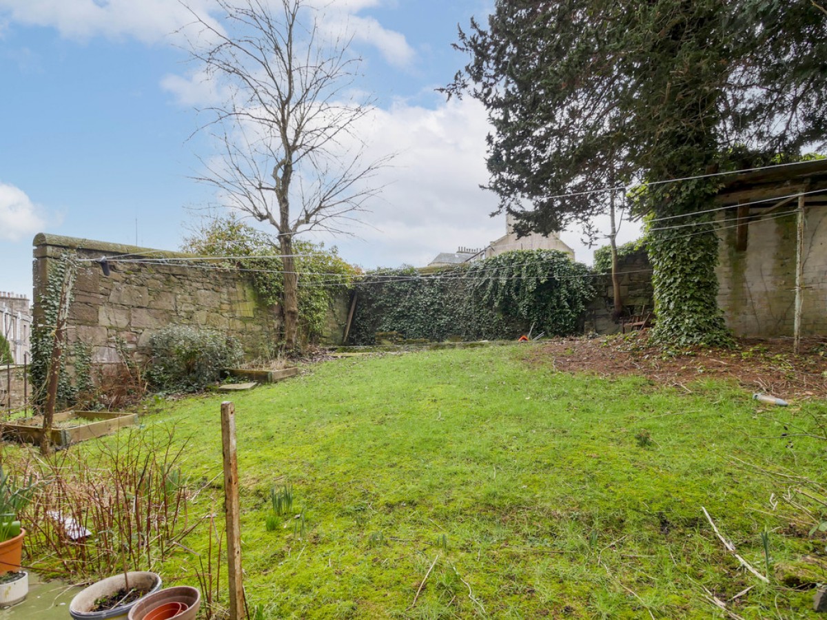 3/R 190 Lochee Road, Dundee, DD2 2NF