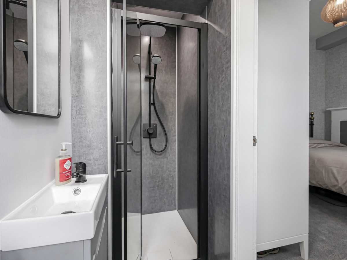 G/L 4 Lytton Street Dundee DD2 1EU