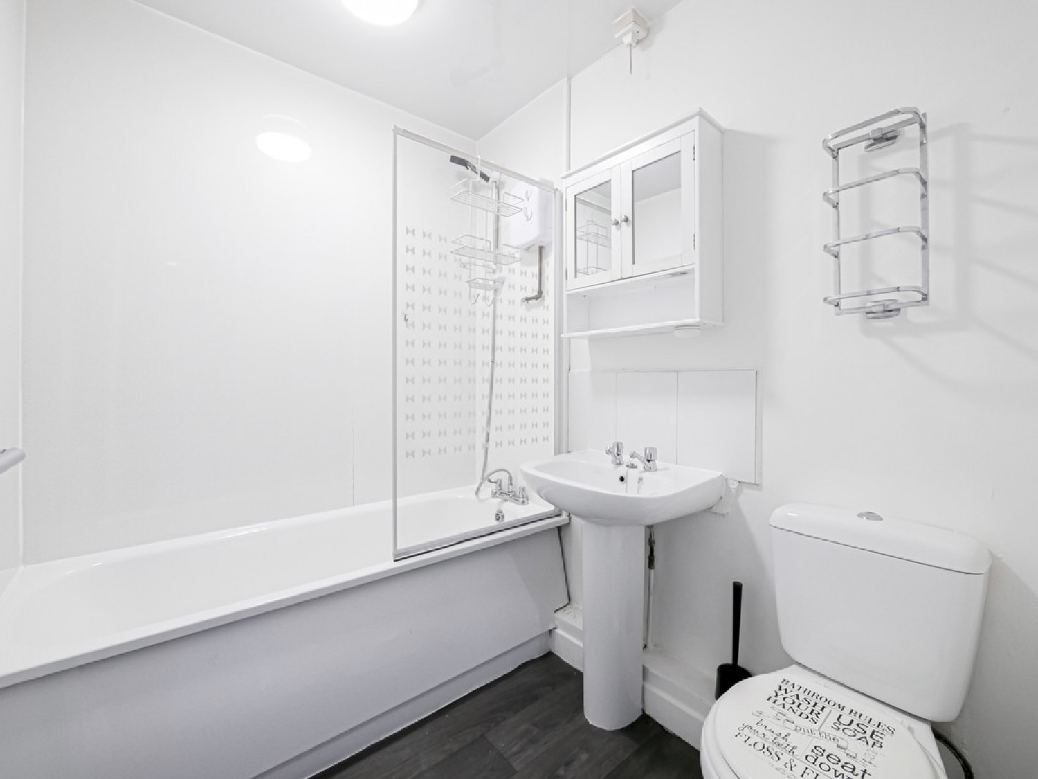 1 bedroom Flat for Letting Provost Road