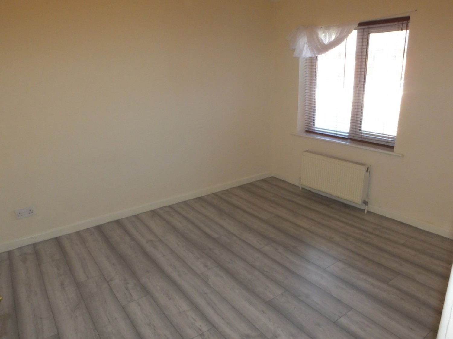 Victoria Road, Woolston