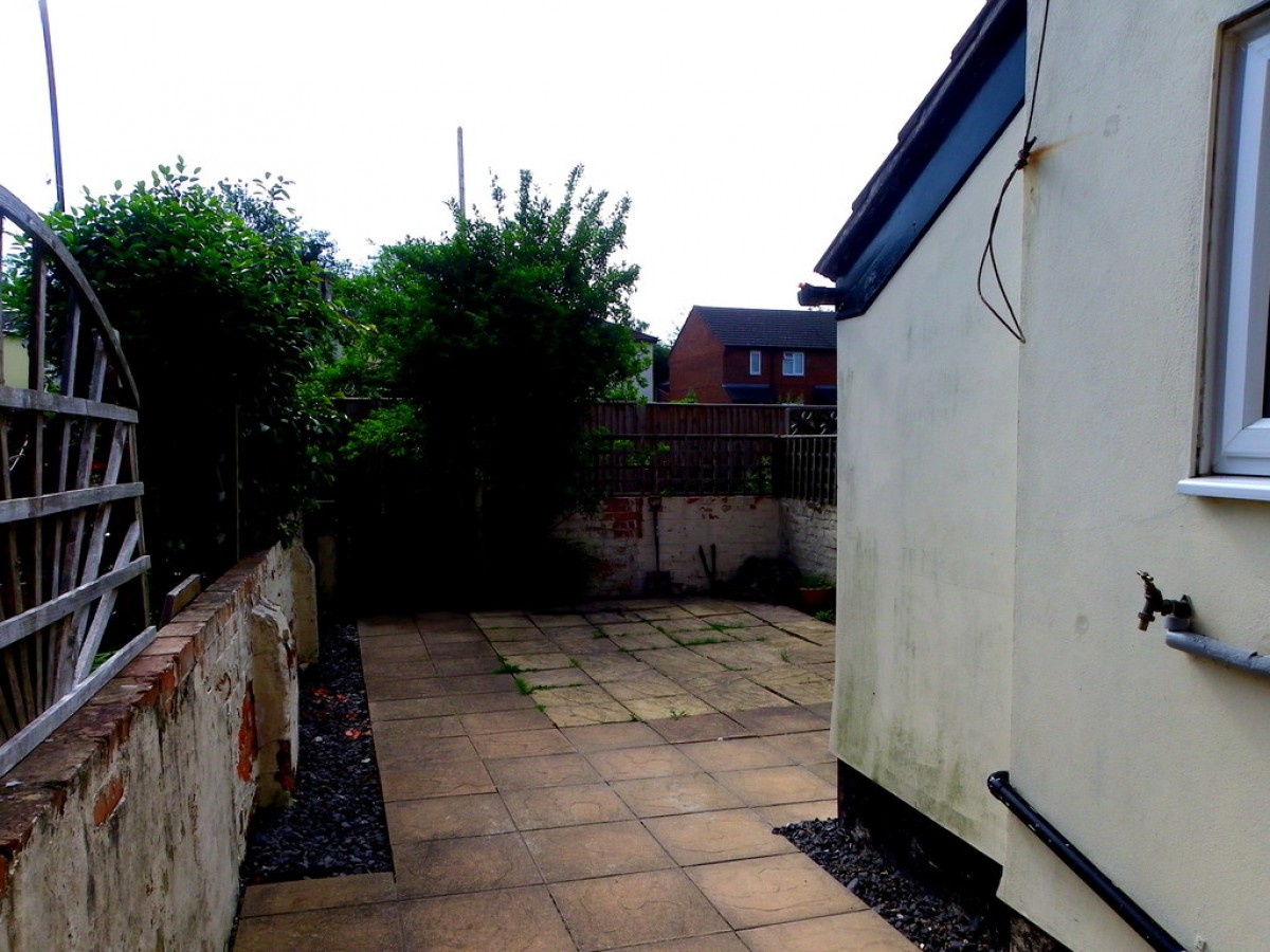 Victoria Road, Woolston