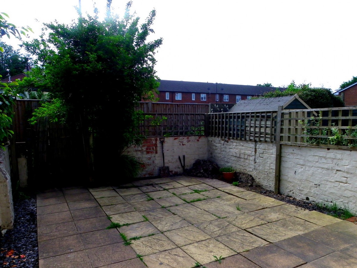 Victoria Road, Woolston