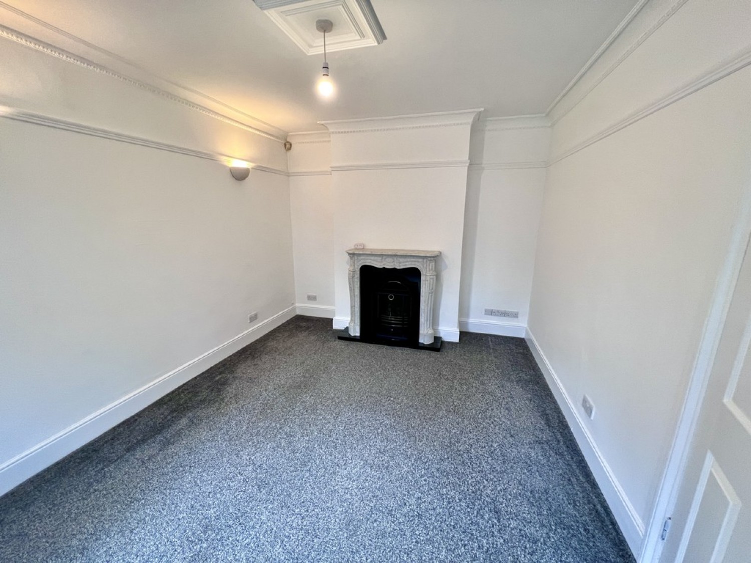 Porchester Road, Woolston