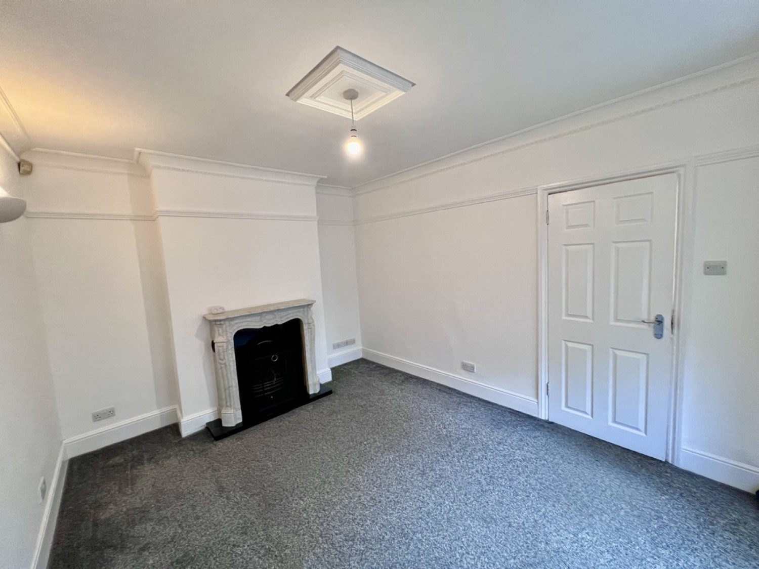 Porchester Road, Woolston