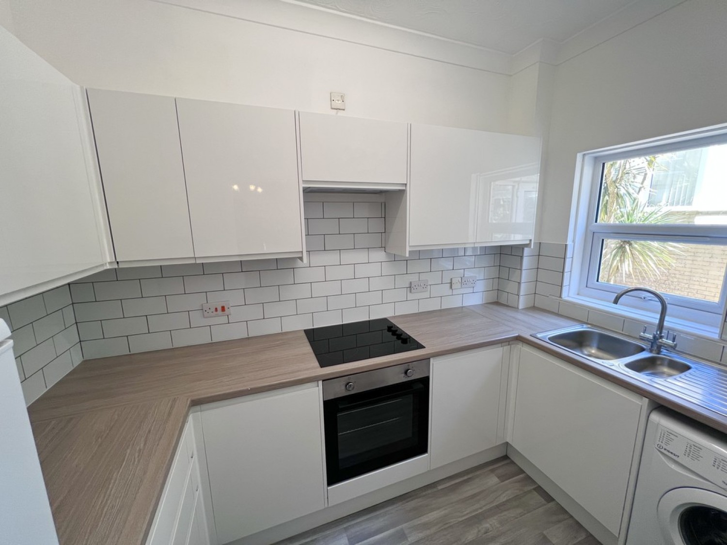 2 bedroom Flat for Letting Midanbury Lane, Bitterne