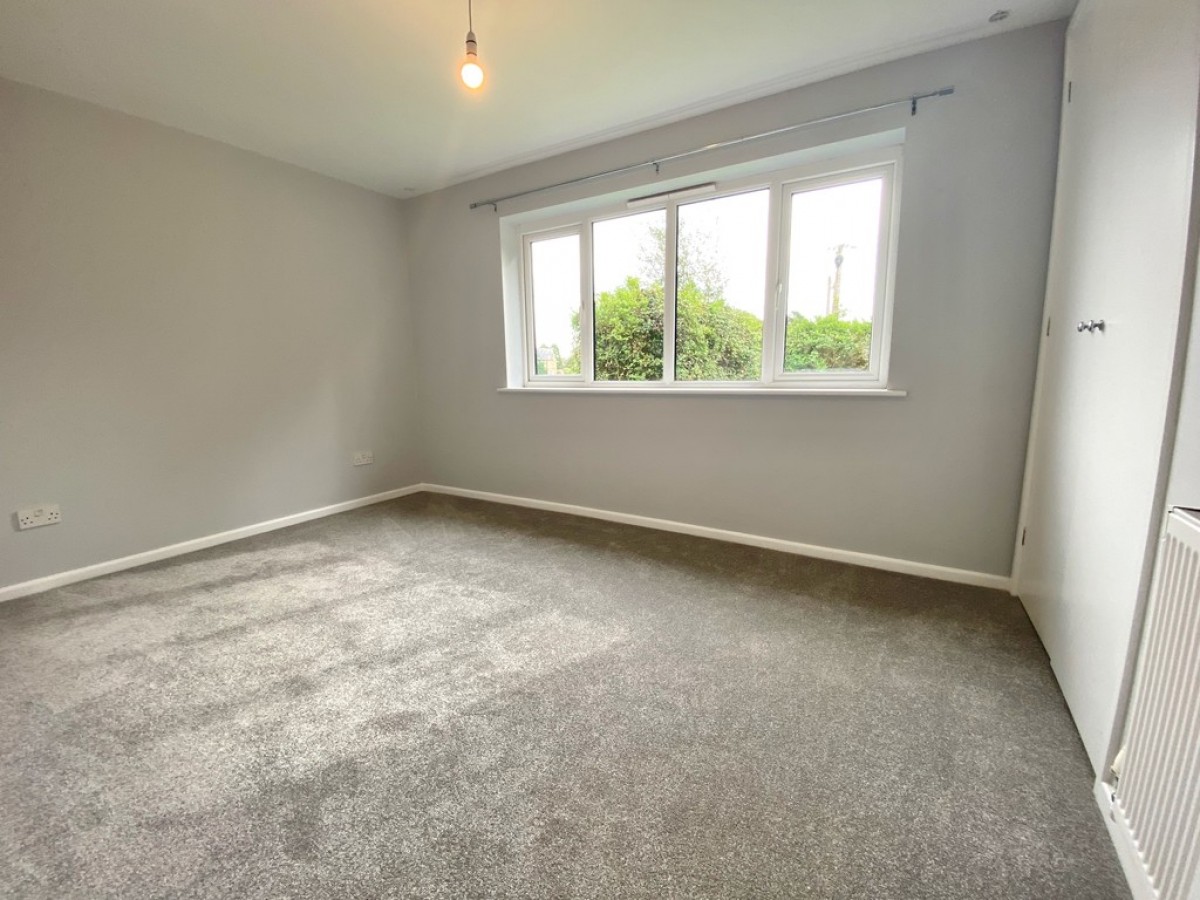 High Street, Shirrell Heath