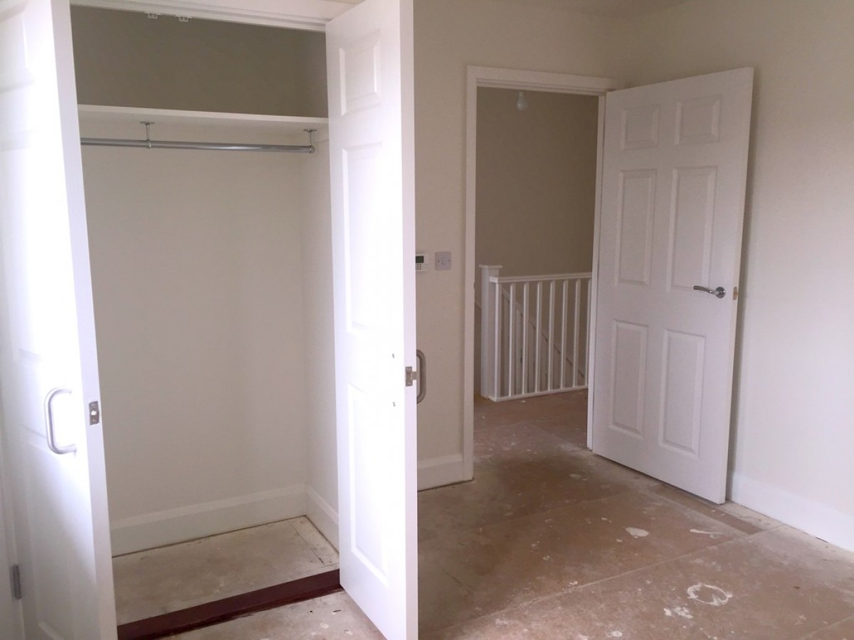 Kingsclere Avenue, Weston