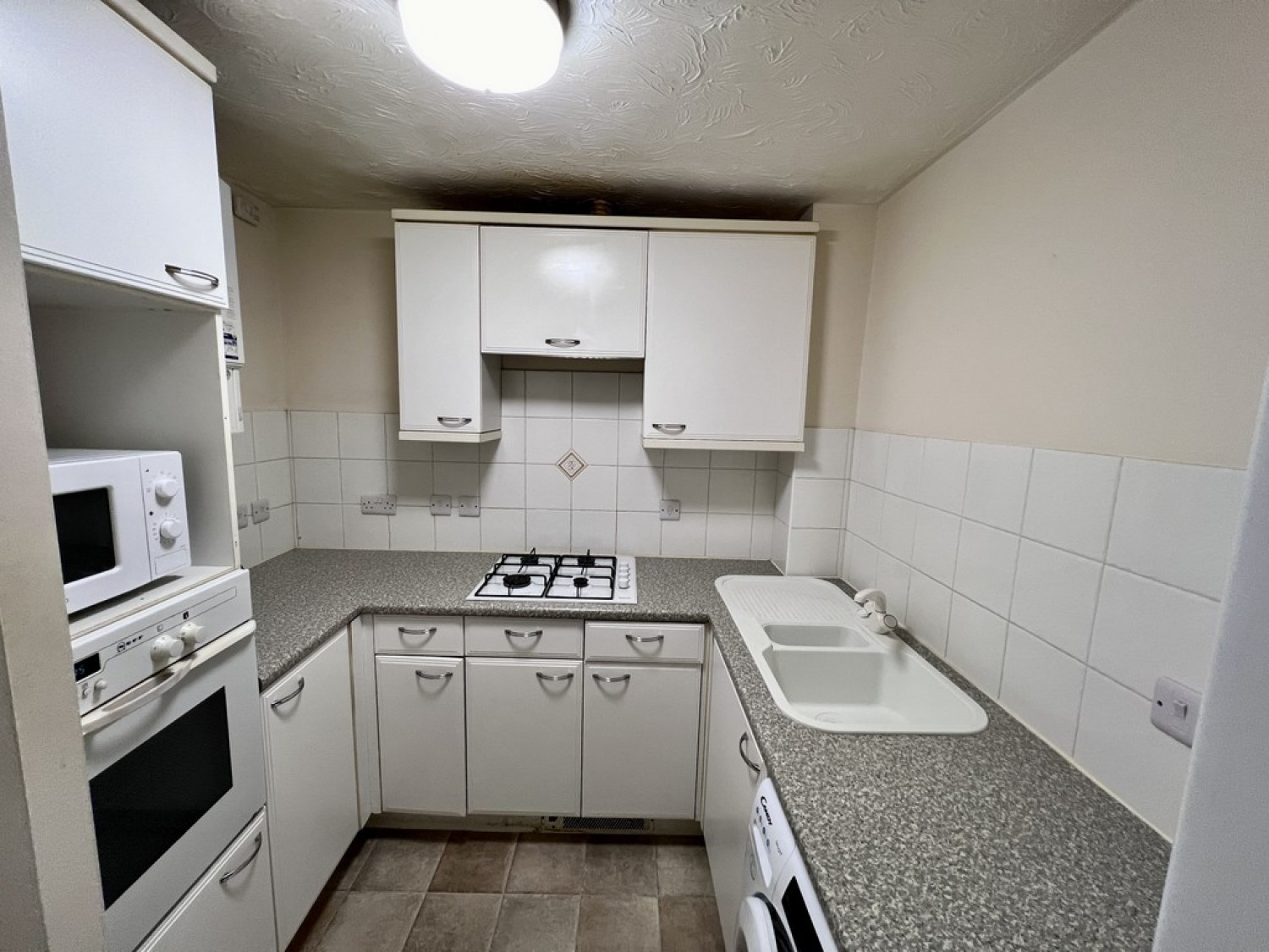 2 bedroom Flat for Letting Hulse Road, Banister park
